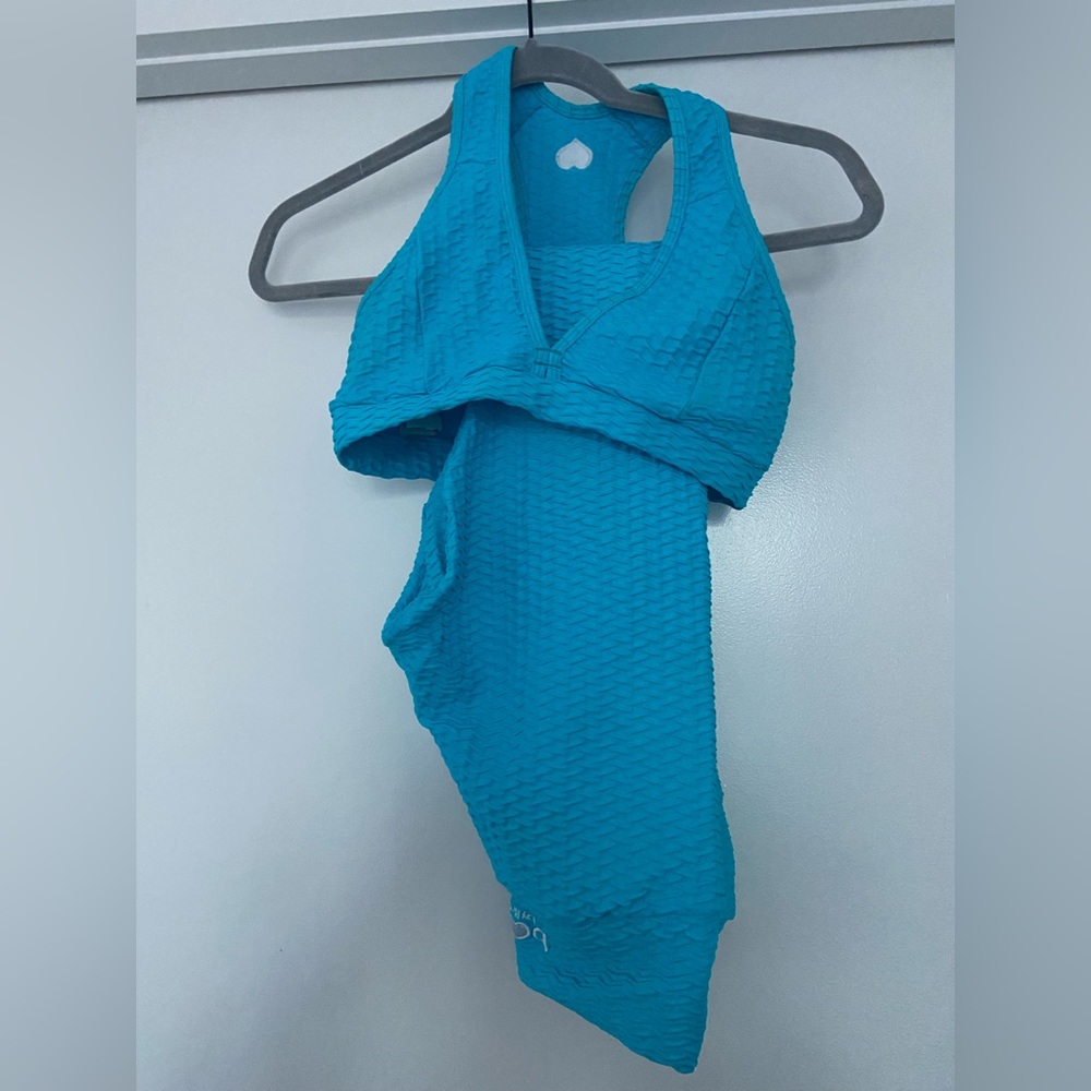 Worn once booty by Brabants set, can sell separate.